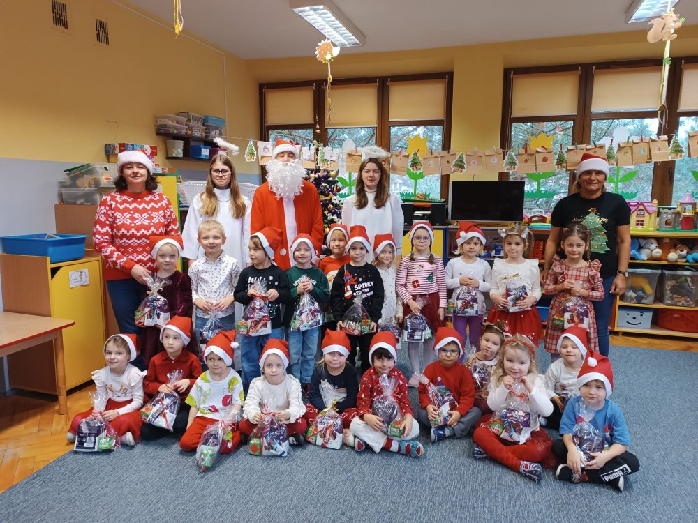 Grua Delfink�w z Miko�ajem