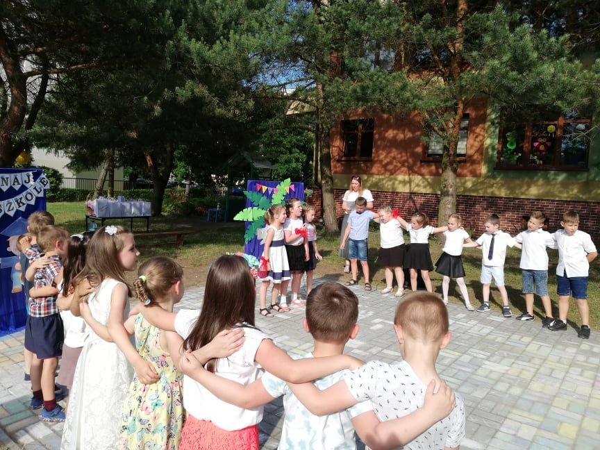 wyst�py starszak�w podczas uroczysto�ci Zako�czenia Roku Przedszkolneg